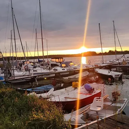 Z Tarasem Widok Na Jezioro - *