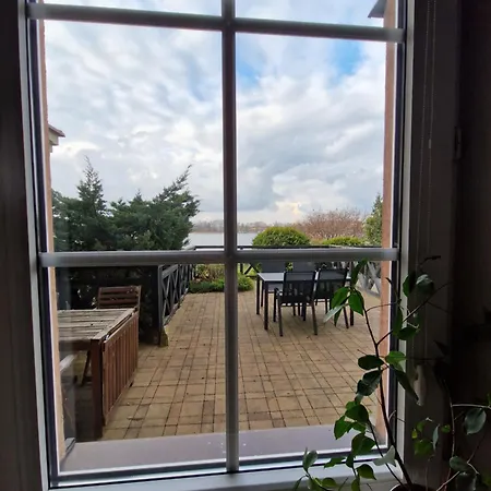 Z Tarasem Widok Na Jezioro - Ostróda